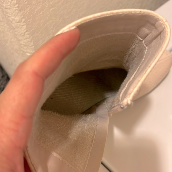 Apricot side zipper white boots with metallic lining cream beige heels - Picture 7 of 7